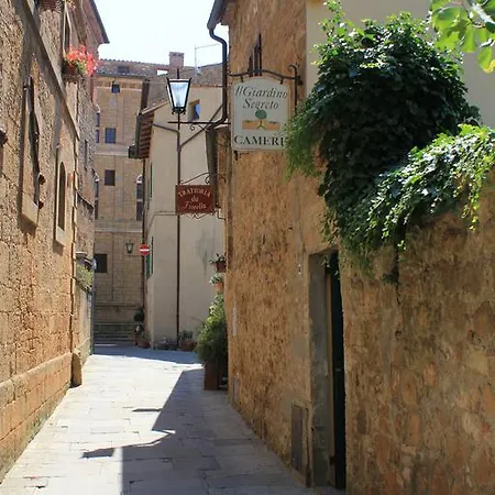 Il Giardino Segreto 3* פיינצה